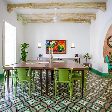 Casa De Guerrero En El Corazon De Getsemani Lodge Cartagena