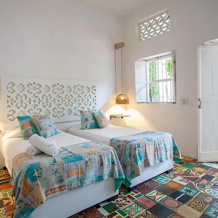 Casa De Guerrero En El Corazon De Getsemani Lodge Cartagena