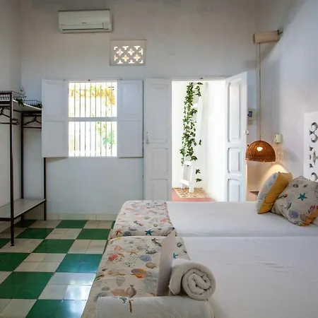 Casa De Guerrero En El Corazon De Getsemani Lodge Cartagena