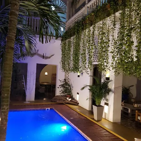Casa De Guerrero En El Corazon De Getsemani Lodge Cartagena